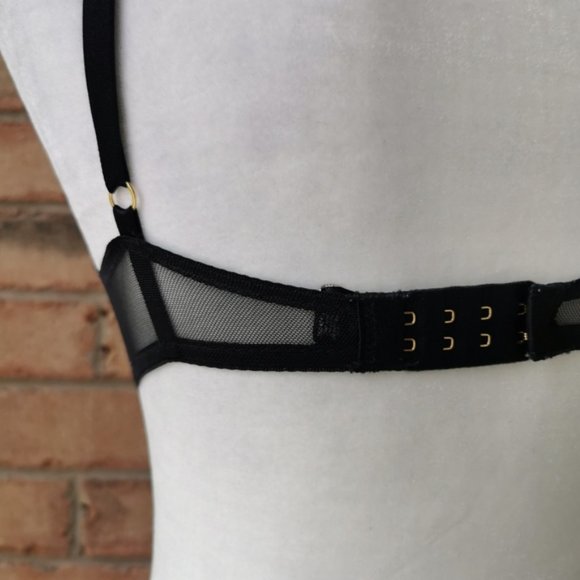 Victoria's Secret lace bra - Picture 3 of 4